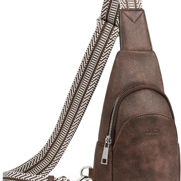 NWOT. Small crossbody bag. - Picture 2 of 6